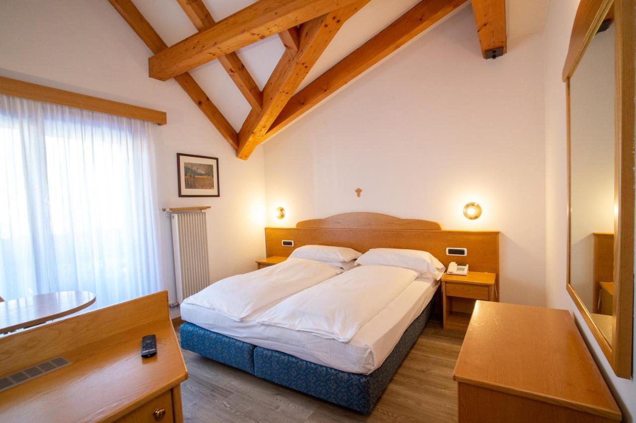 Hotel Europeo Alpine Charme&Wellness Pinzolo Esterno foto