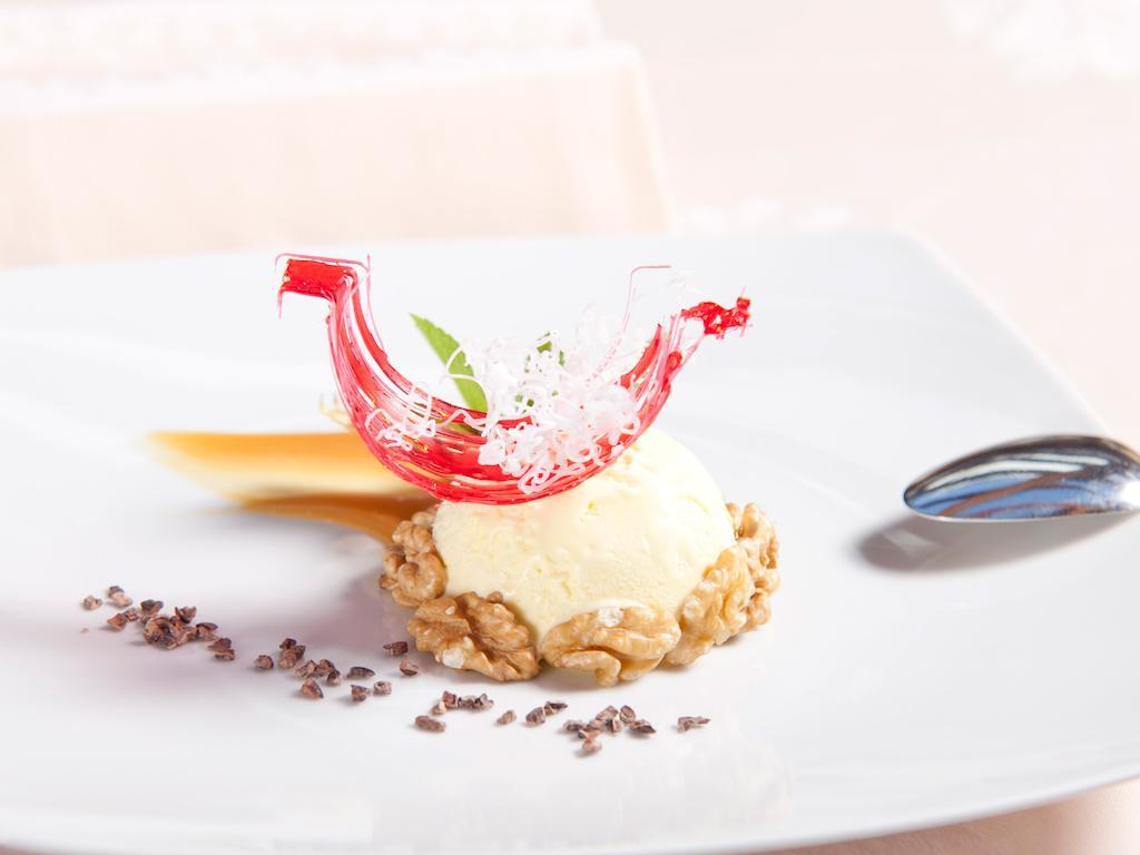 Hotel Europeo Alpine Charme&Wellness Pinzolo Esterno foto