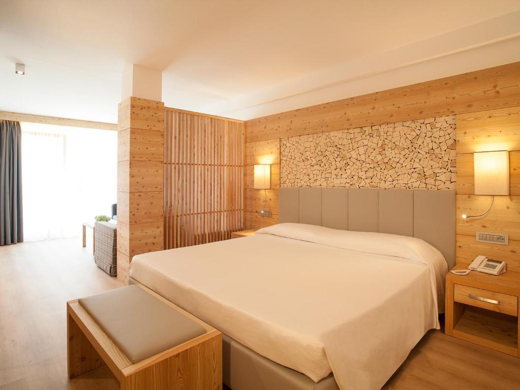Hotel Europeo Alpine Charme&Wellness Pinzolo Camera foto