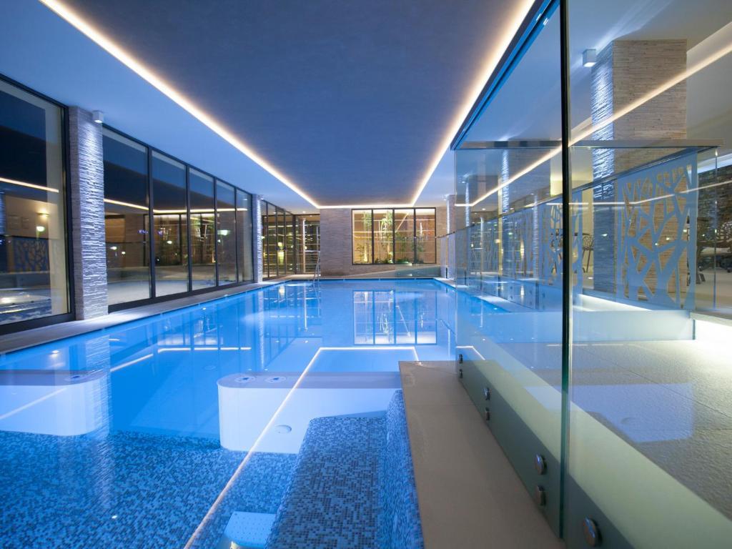 Hotel Europeo Alpine Charme&Wellness Pinzolo Esterno foto