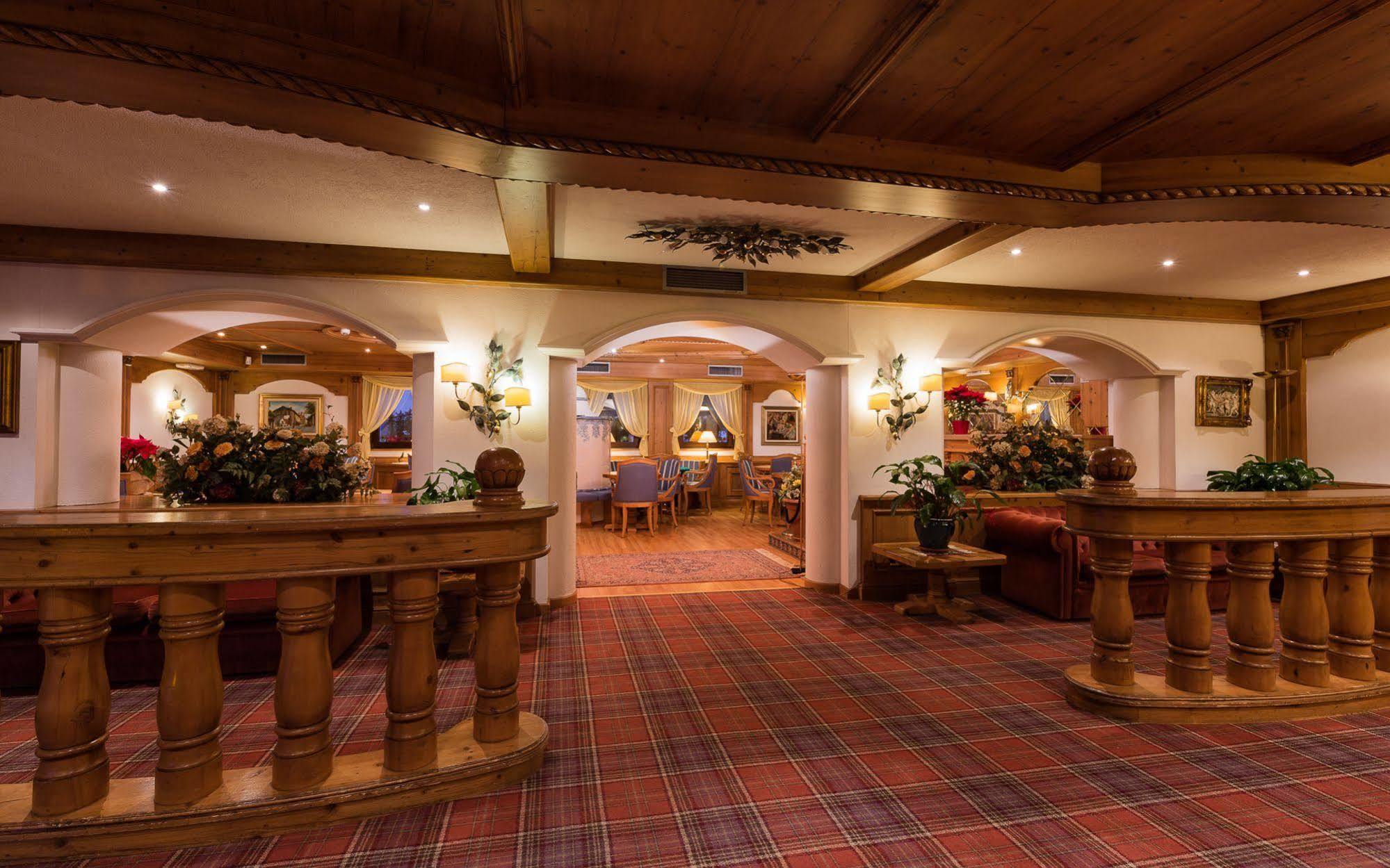 Hotel Europeo Alpine Charme&Wellness Pinzolo Esterno foto