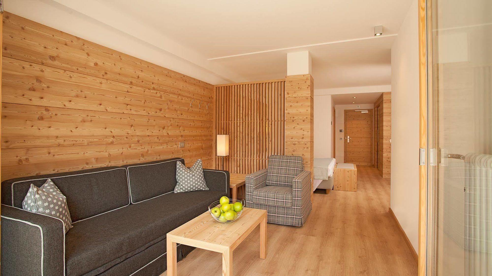 Hotel Europeo Alpine Charme&Wellness Pinzolo Esterno foto