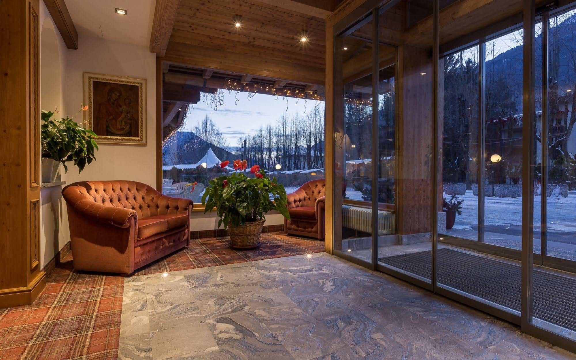 Hotel Europeo Alpine Charme&Wellness Pinzolo Esterno foto