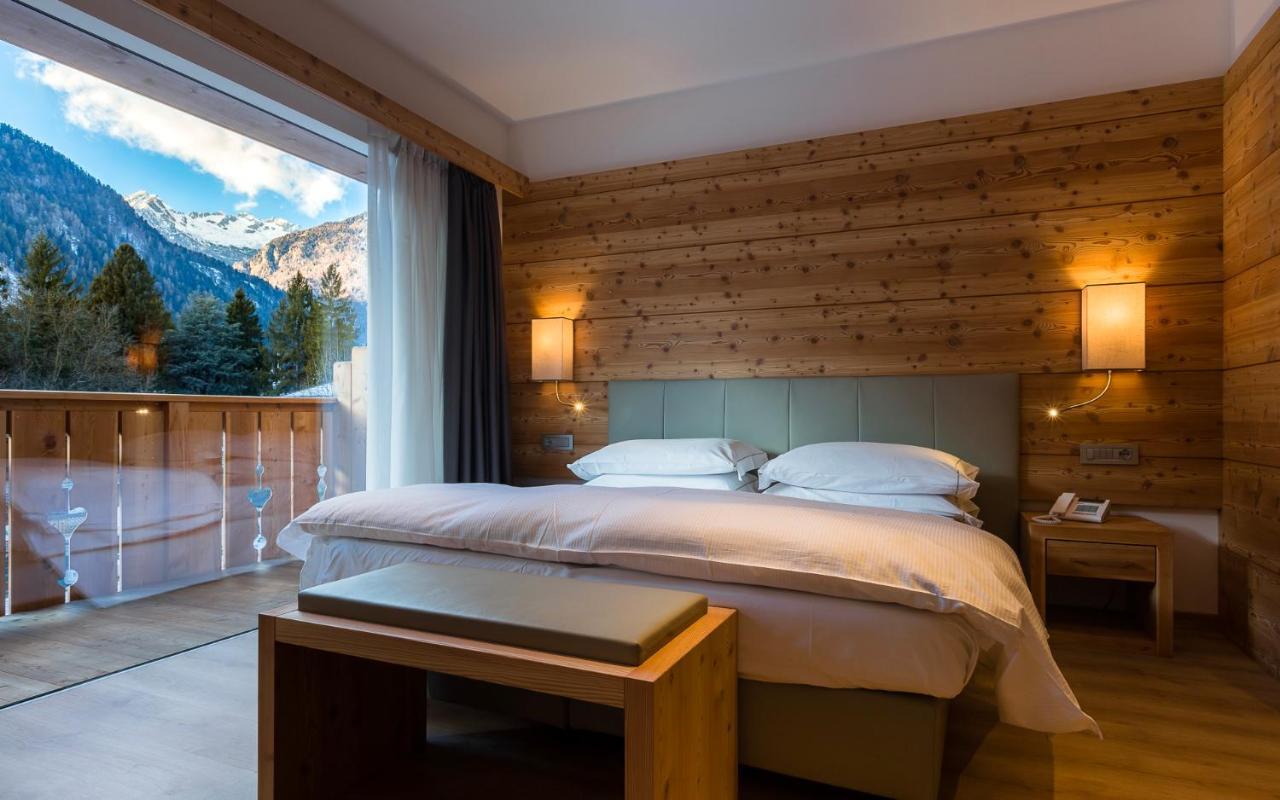 Hotel Europeo Alpine Charme&Wellness Pinzolo Esterno foto